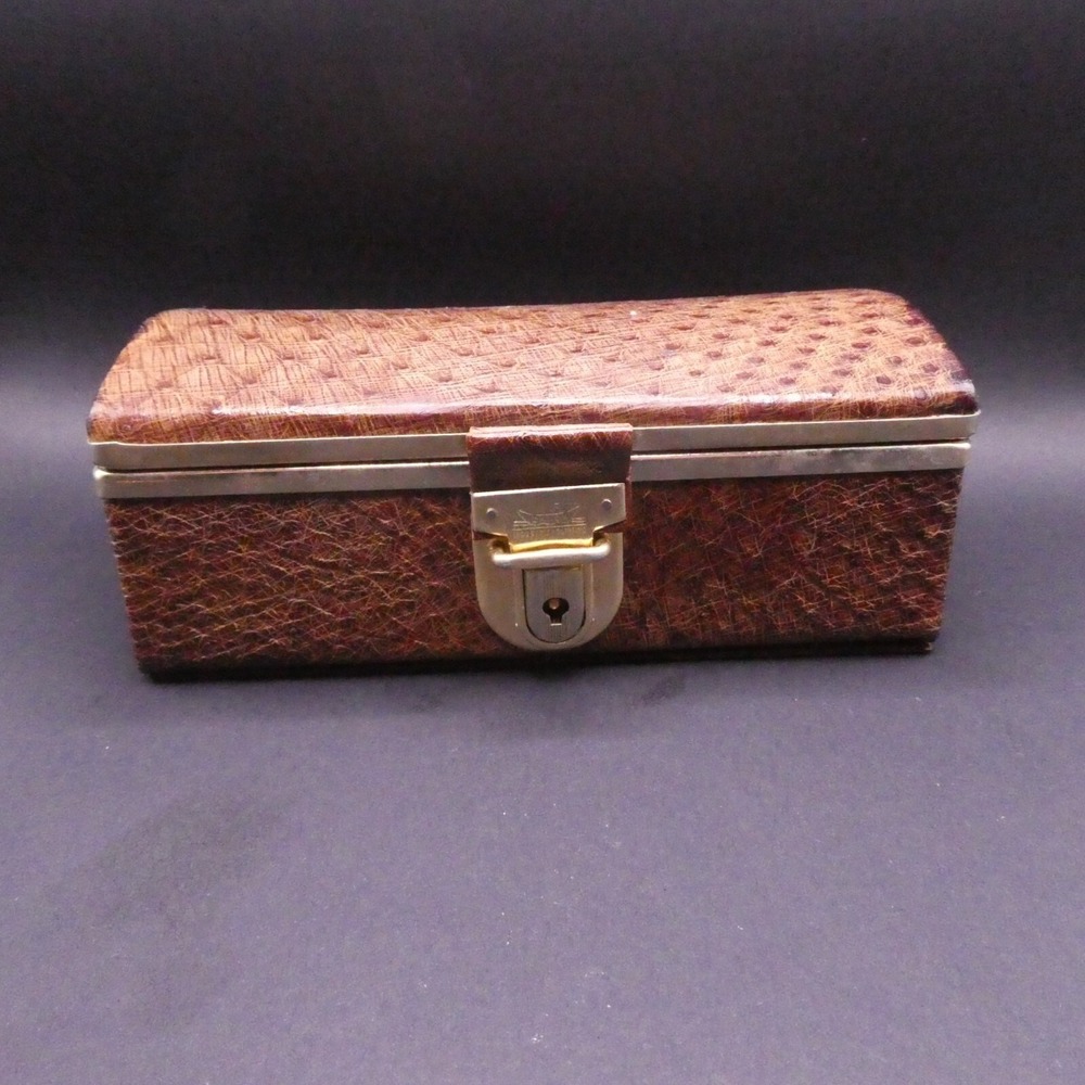 Mr Canoa Industria Argentina Red Velvet Lined Box Hand Tooled Leather/Ostrich